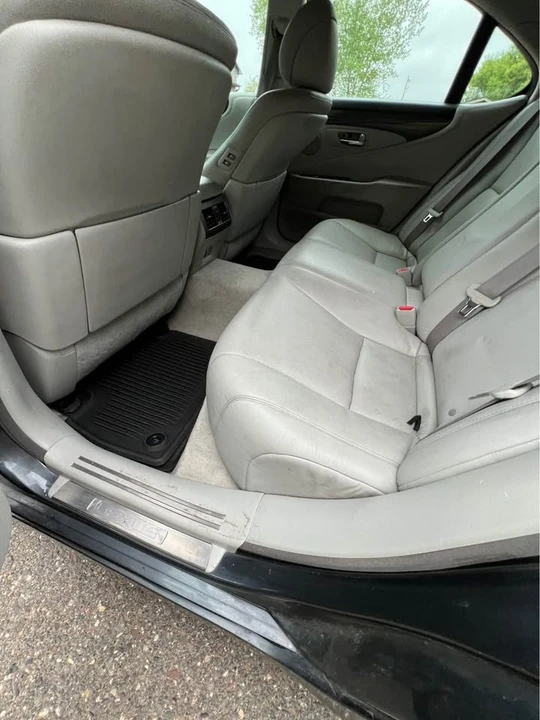 2007 Lexus LS 4th Gen - Image 12 of 19