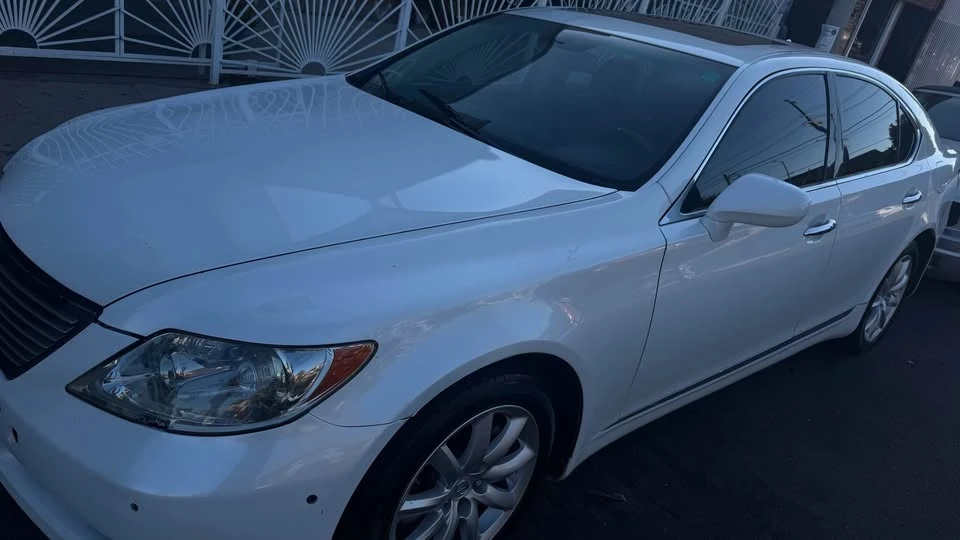 2007 Lexus LS 4th Gen - Image 2 of 7