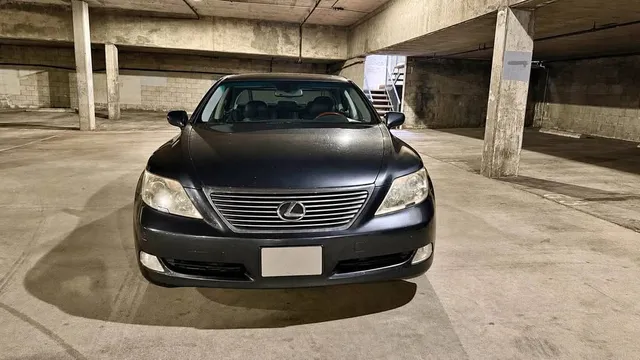 2007 Lexus LS 460 Sedan 4D