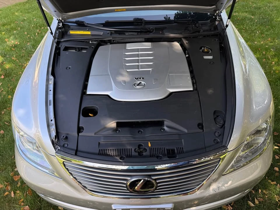 2007 Lexus LS 4th Gen - Image 16 of 20