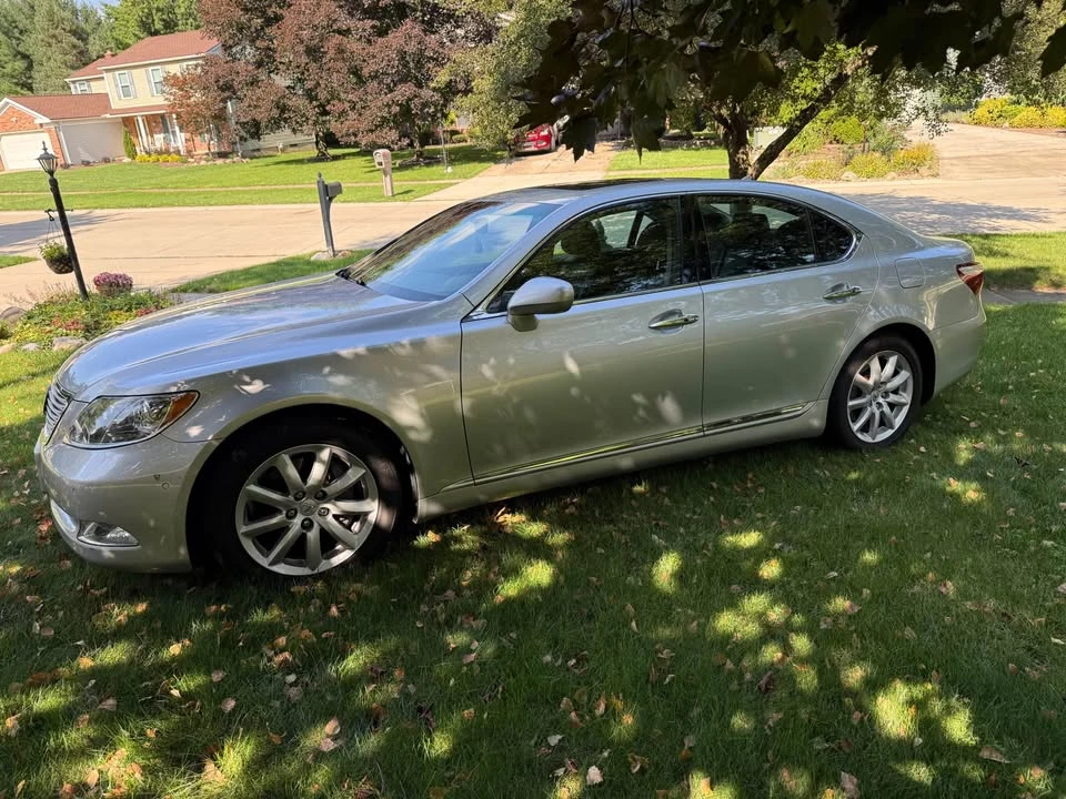 2007 Lexus LS 4th Gen - Image 3 of 20