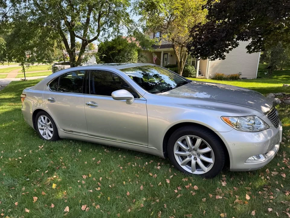 2007 Lexus LS 4th Gen - Image 8 of 20