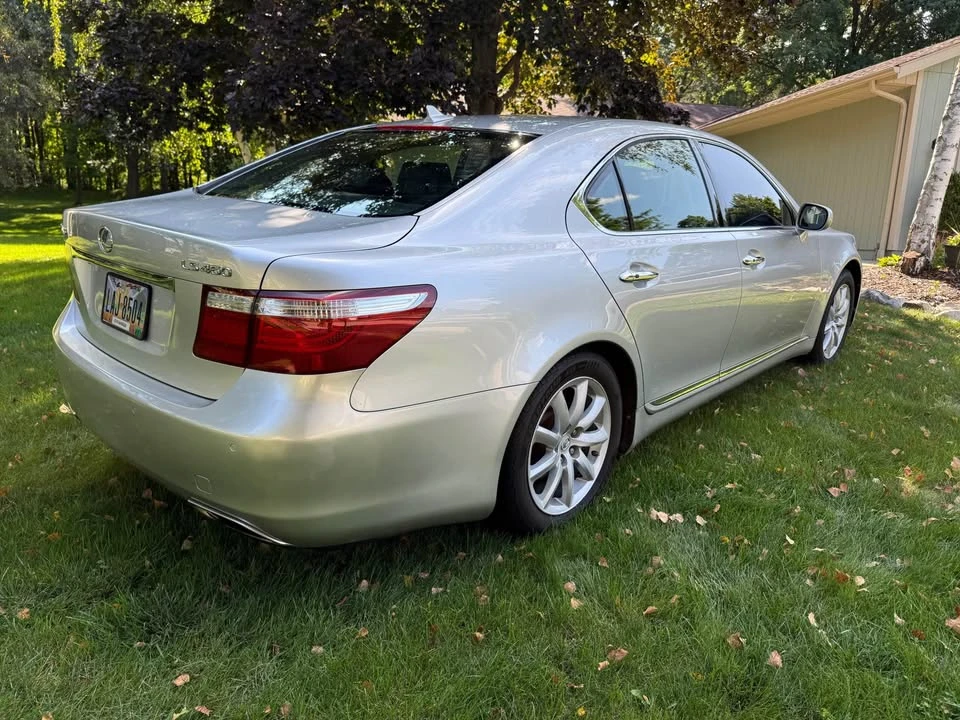 2007 Lexus LS 4th Gen - Image 6 of 20