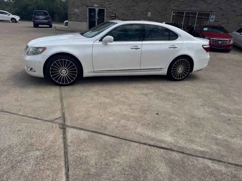 2007 Lexus LS 4th Gen - Image 9 of 20