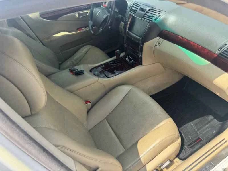 2007 Lexus LS 4th Gen - Image 15 of 20