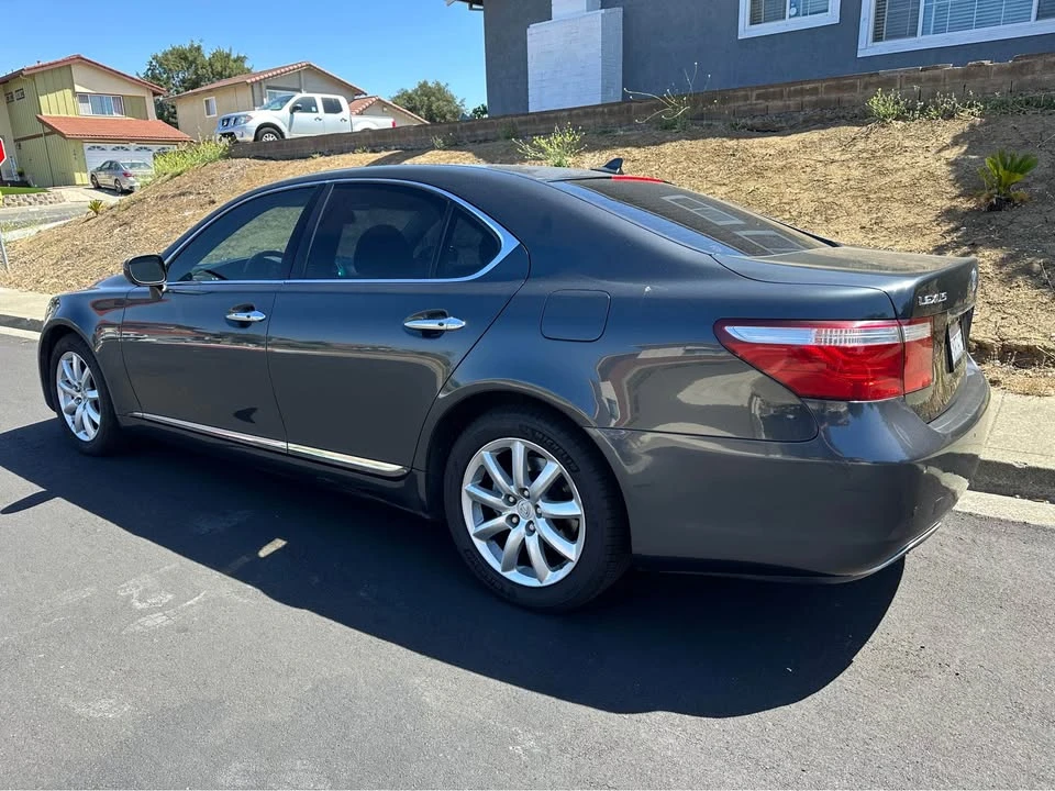 2007 Lexus LS 4th Gen - Image 3 of 10
