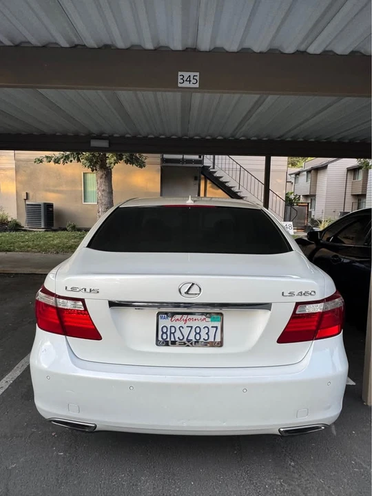 2007 Lexus LS 4th Gen - Image 5 of 10