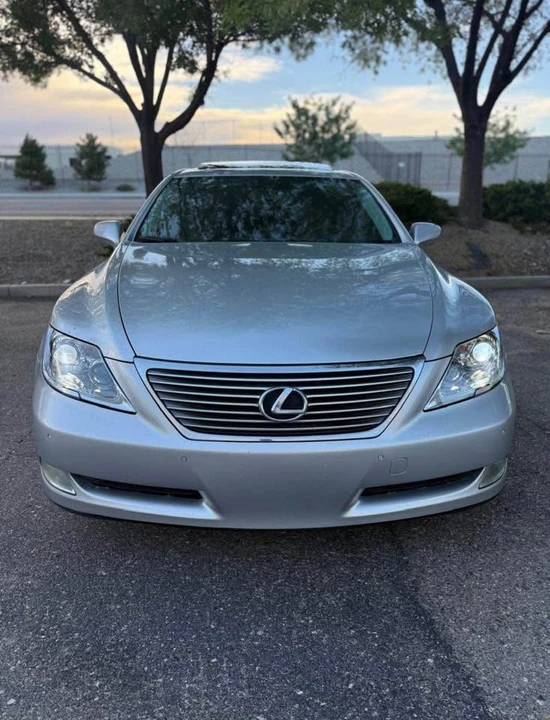 2007 Lexus LS 4th Gen - Image 3 of 15