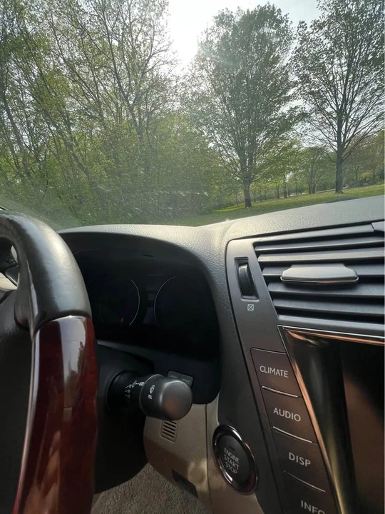 2007 Lexus LS 4th Gen - Image 14 of 15