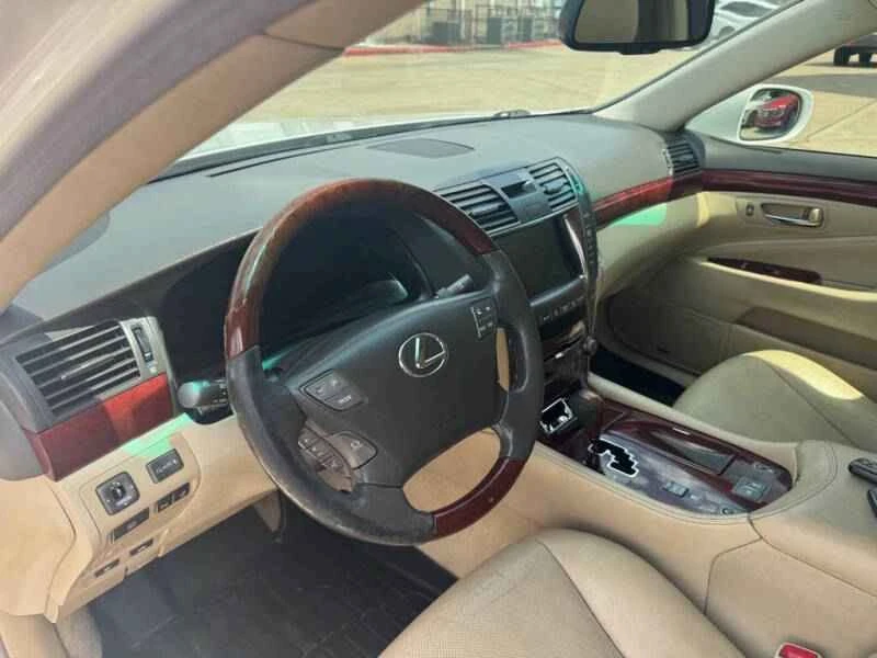 2007 Lexus LS 4th Gen - Image 10 of 20