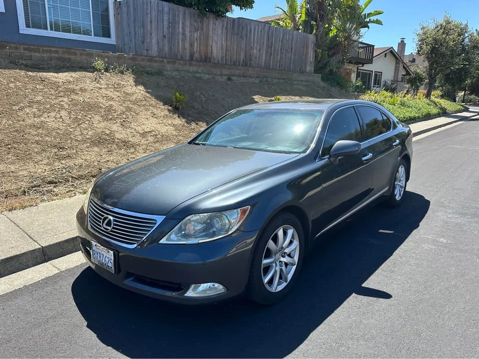2007 Lexus LS 4th Gen - Image 2 of 10
