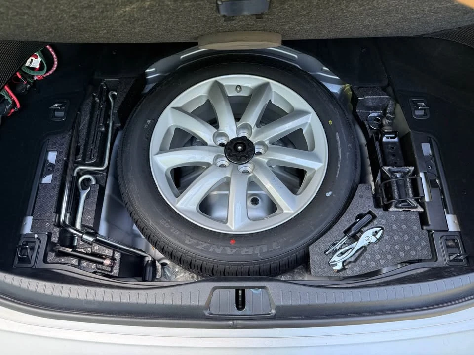 2007 Lexus LS 4th Gen - Image 17 of 20