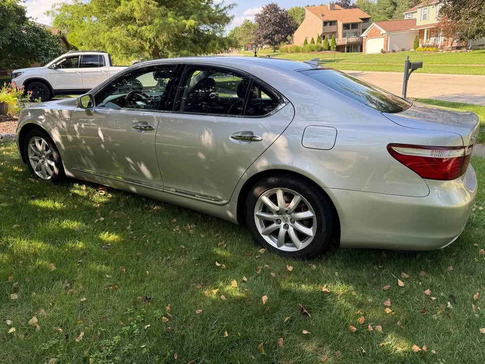 2007 Lexus LS 4th Gen - Image 4 of 20