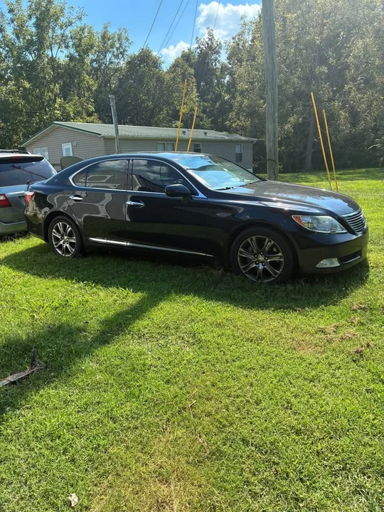 2007 Lexus LS 4th Gen - Image 3 of 4