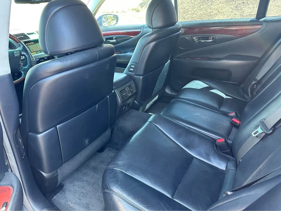 2007 Lexus LS 4th Gen - Image 7 of 10