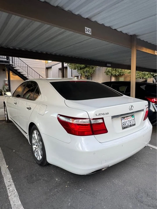 2007 Lexus LS 4th Gen - Image 4 of 10
