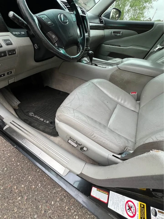2007 Lexus LS 4th Gen - Image 11 of 19