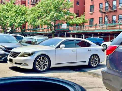 2007 Lexus LS 460 Sedan 4D