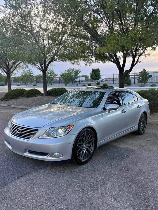 2007 Lexus LS 4th Gen - Image 5 of 15