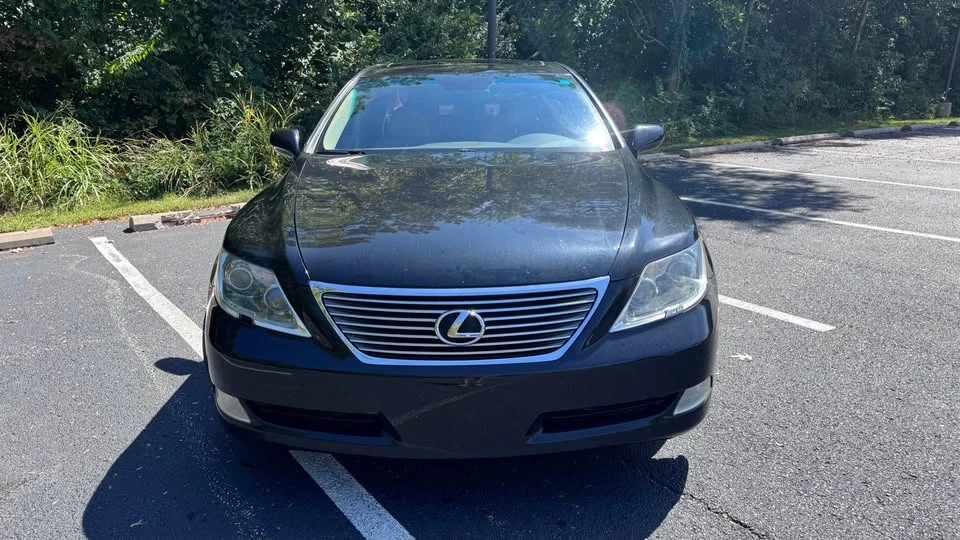 2007 Lexus LS 4th Gen - Image 2 of 12