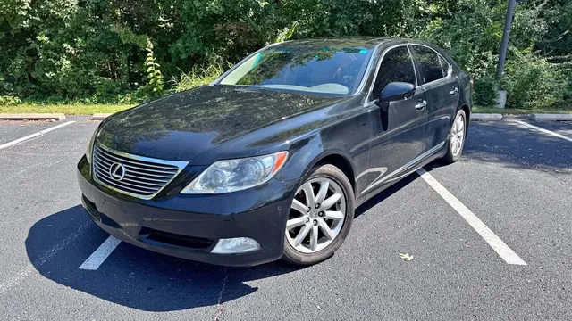 2007 Lexus LS 460 Sedan 4D