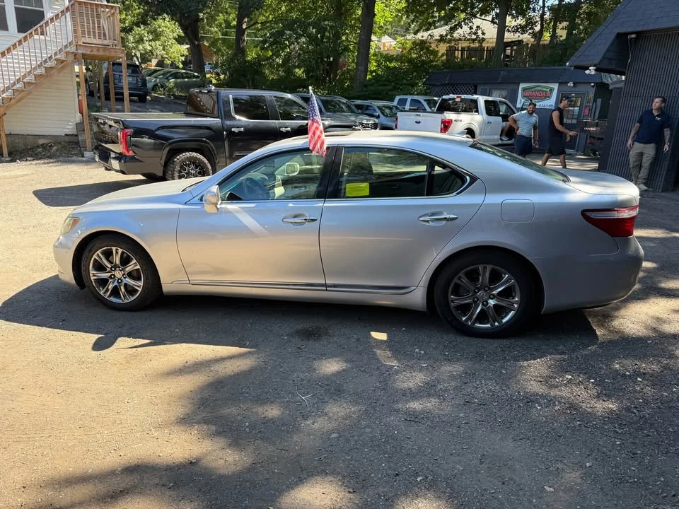 2007 Lexus LS 4th Gen - Image 7 of 18
