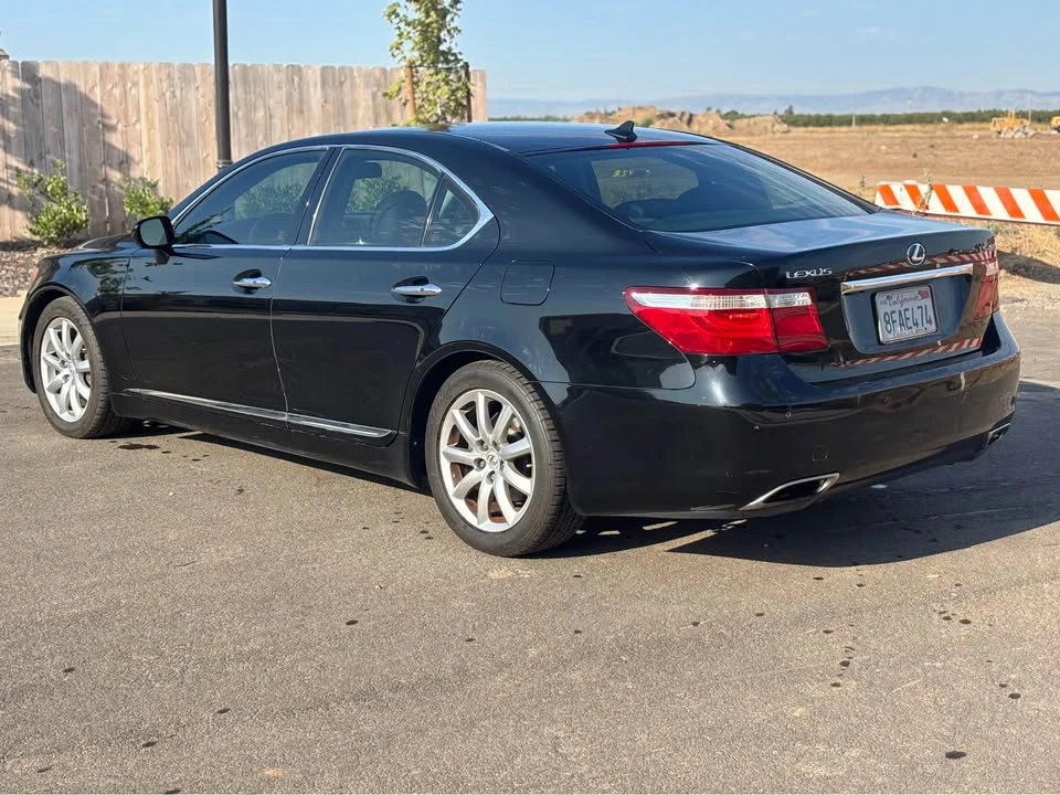 2007 Lexus LS 4th Gen - Image 2 of 15