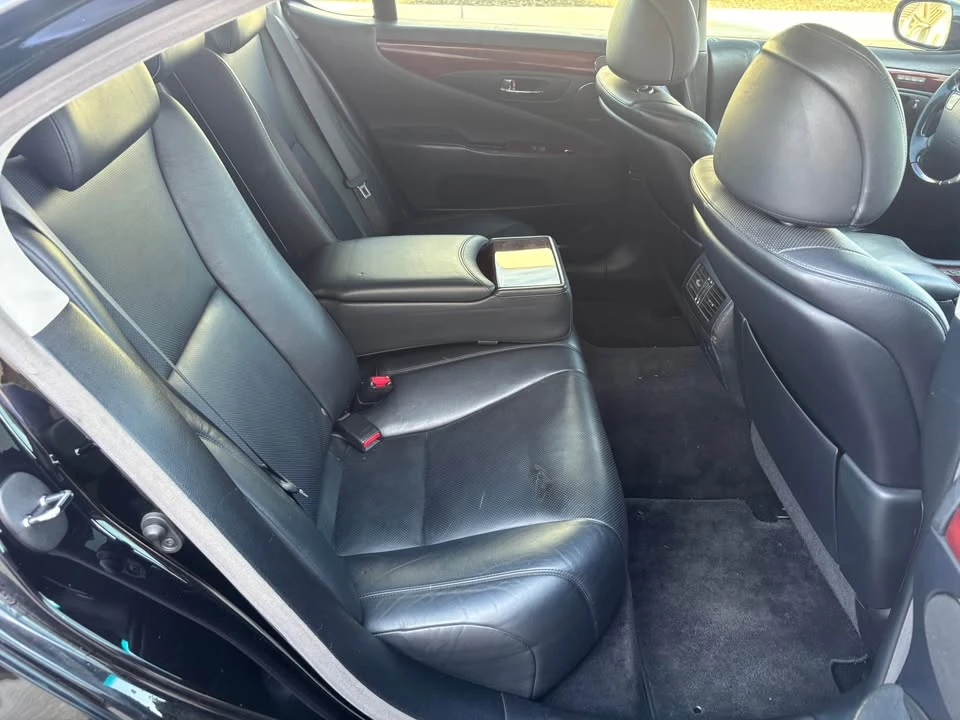 2007 Lexus LS 4th Gen - Image 9 of 15