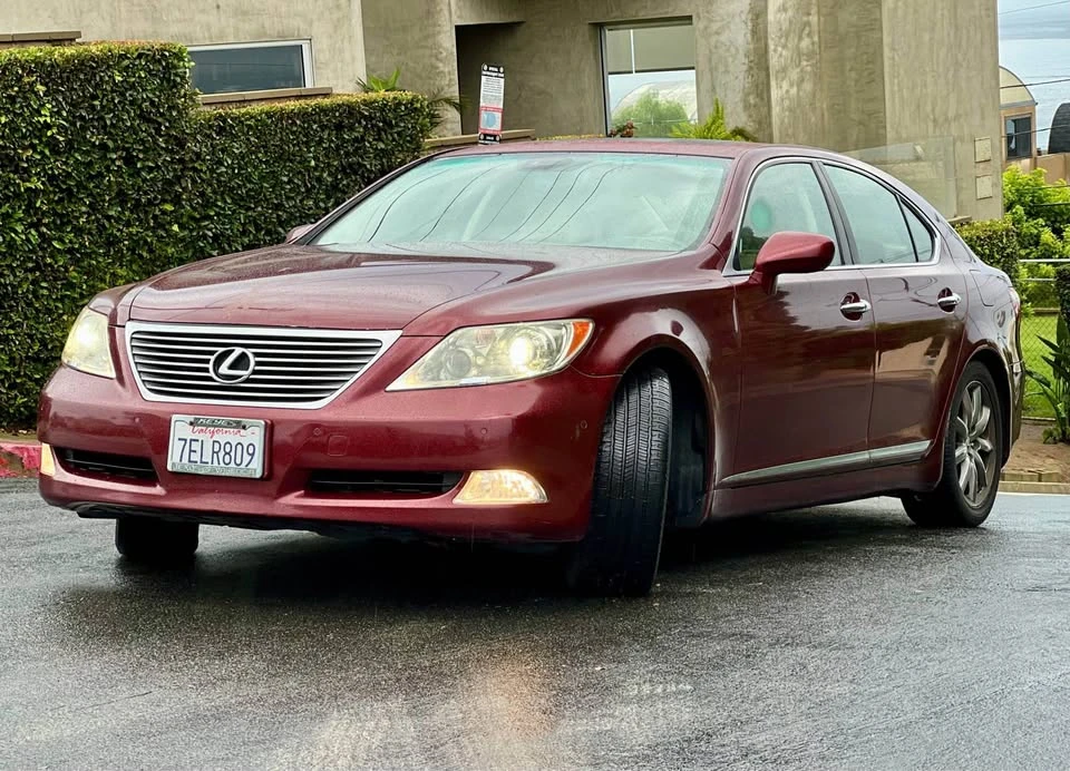 2007 Lexus LS 4th Gen - Image 3 of 12