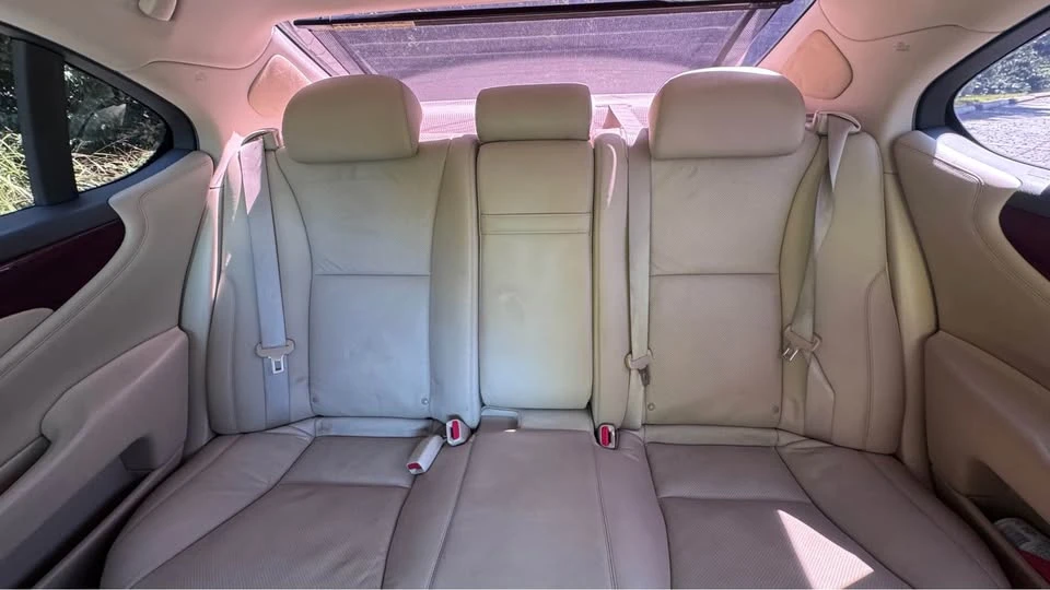 2007 Lexus LS 4th Gen - Image 12 of 12