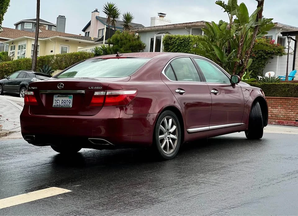 2007 Lexus LS 4th Gen - Image 5 of 12