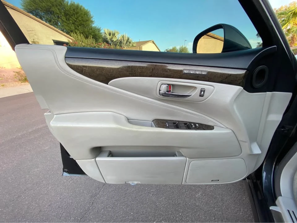 2007 Lexus LS 4th Gen - Image 13 of 20