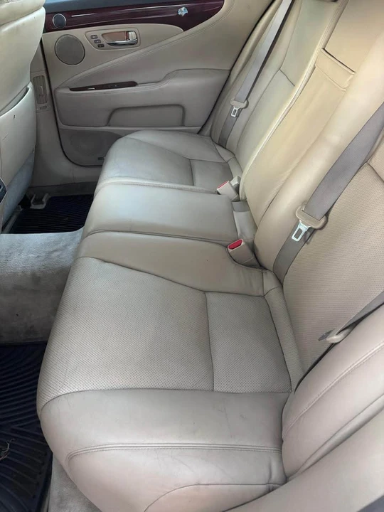 2007 Lexus LS 4th Gen - Image 13 of 18