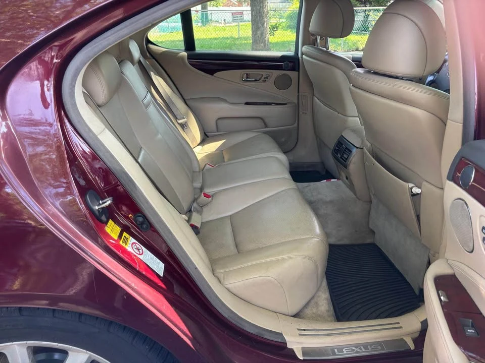 2007 Lexus LS 4th Gen - Image 10 of 18