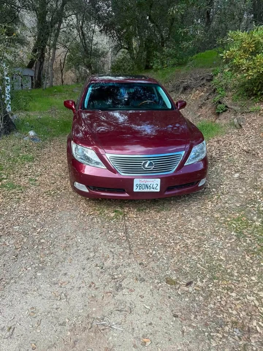2007 Lexus LS 4th Gen - Image 7 of 9