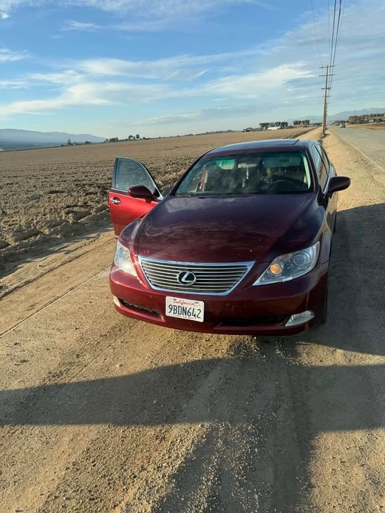 2007 Lexus LS 4th Gen - Image 2 of 10