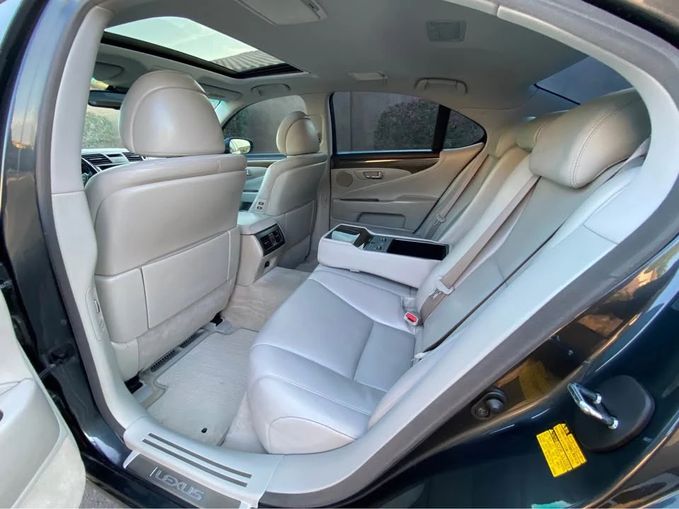2007 Lexus LS 4th Gen - Image 18 of 20