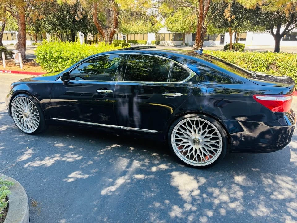 2007 Lexus LS 4th Gen - Image 2 of 8
