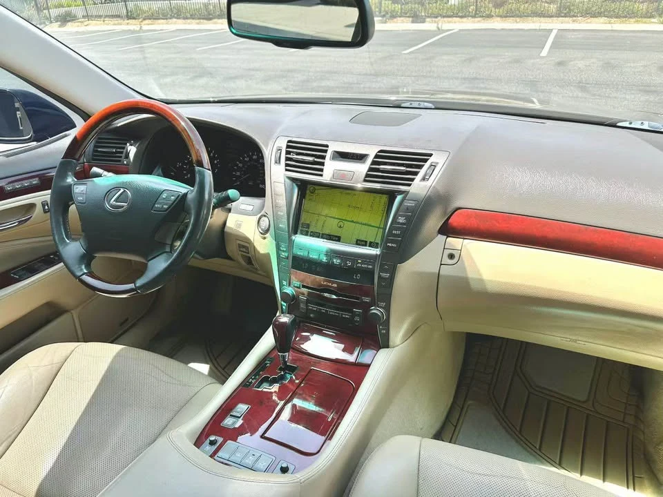 2007 Lexus LS 4th Gen - Image 9 of 9
