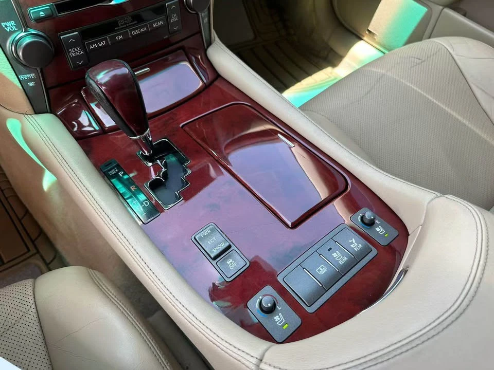 2007 Lexus LS 4th Gen - Image 8 of 9