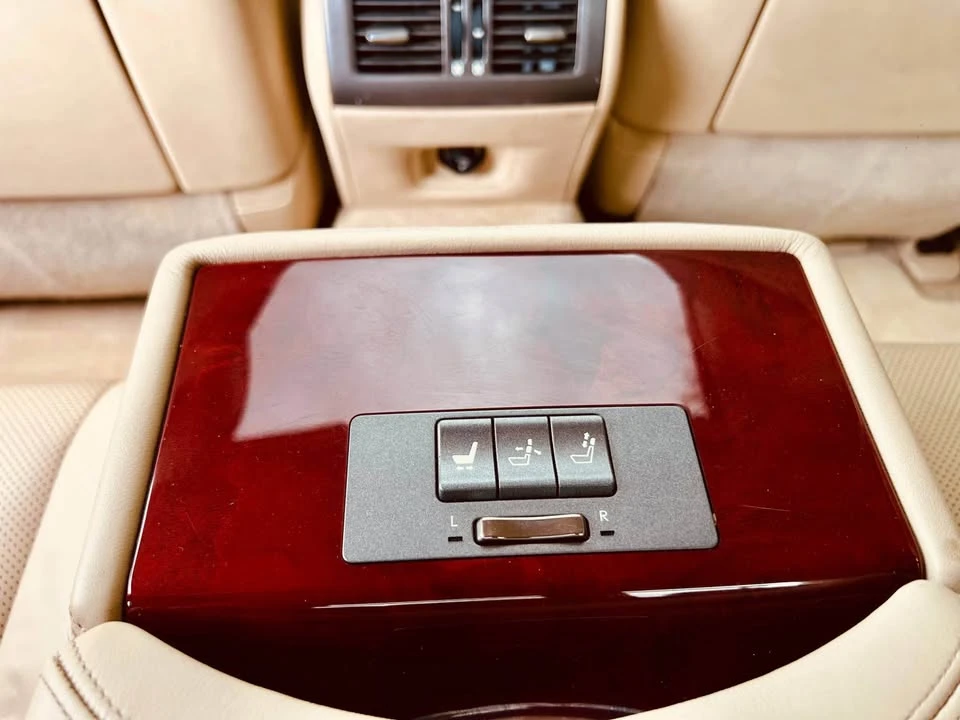 2007 Lexus LS 4th Gen - Image 12 of 12