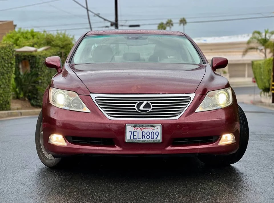 2007 Lexus LS 4th Gen - Image 2 of 12