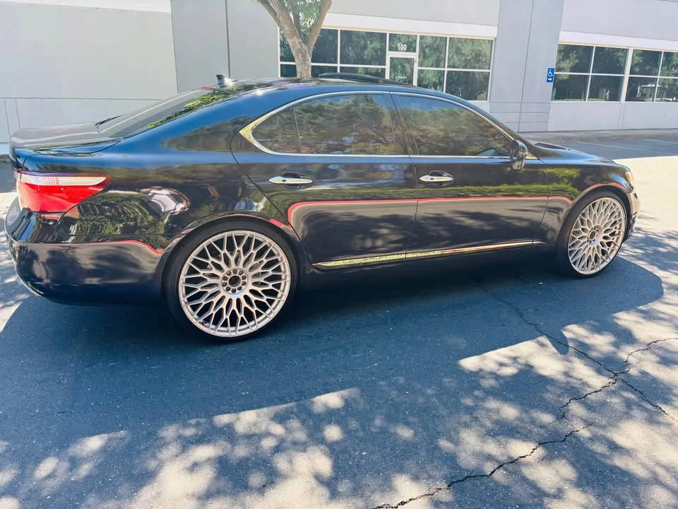 2007 Lexus LS 4th Gen - Image 4 of 8