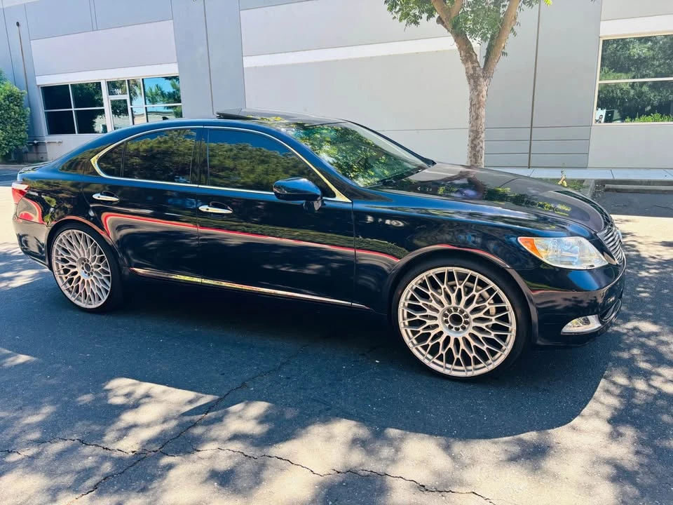 2007 Lexus LS 4th Gen - Image 5 of 8