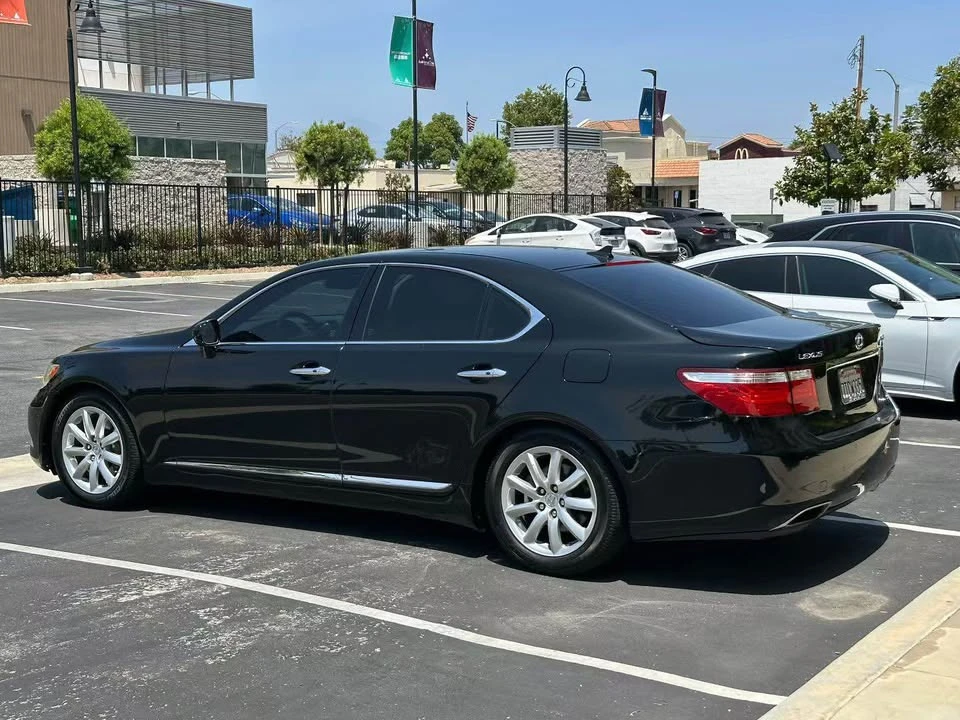 2007 Lexus LS 4th Gen - Image 4 of 9