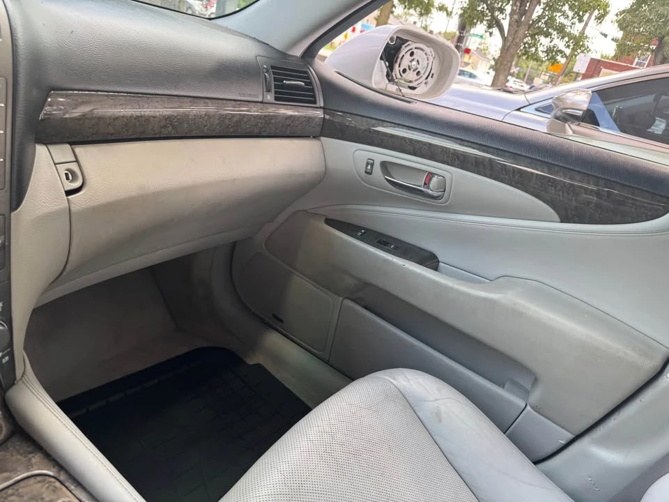 2007 Lexus LS 4th Gen - Image 12 of 15