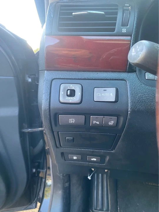 2007 Lexus LS 4th Gen - Image 14 of 19