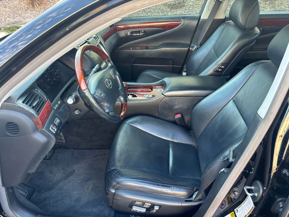2007 Lexus LS 4th Gen - Image 7 of 15