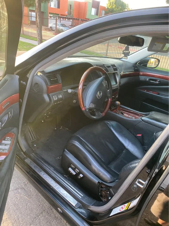 2007 Lexus LS 4th Gen - Image 7 of 19