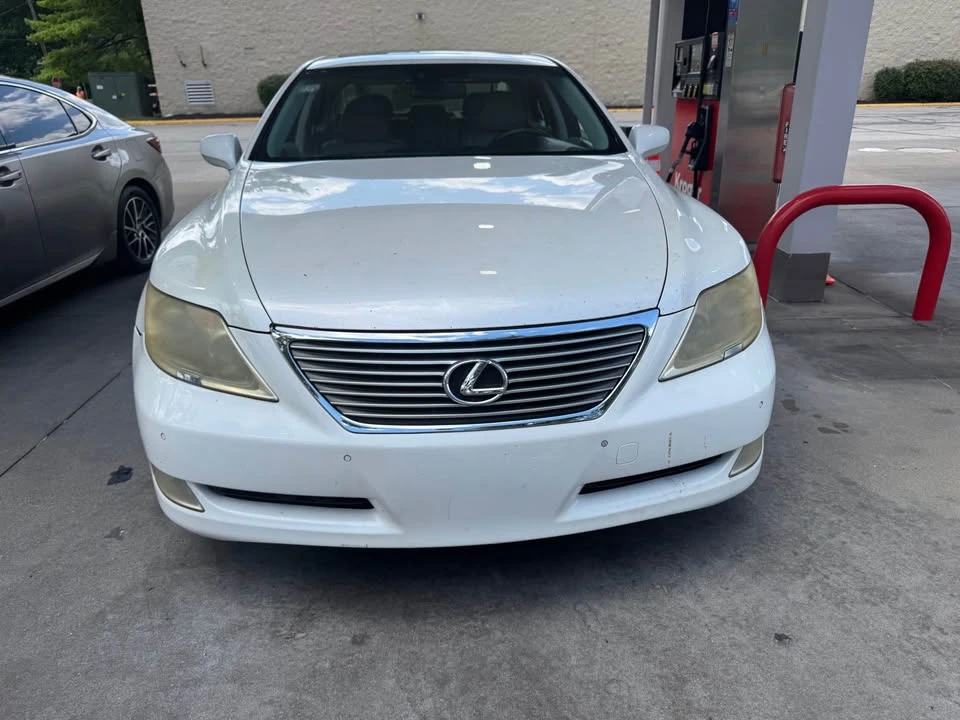 2007 Lexus LS 4th Gen - Image 4 of 15